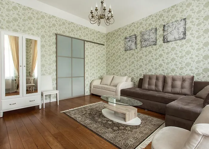 Gabriele In Old Town *